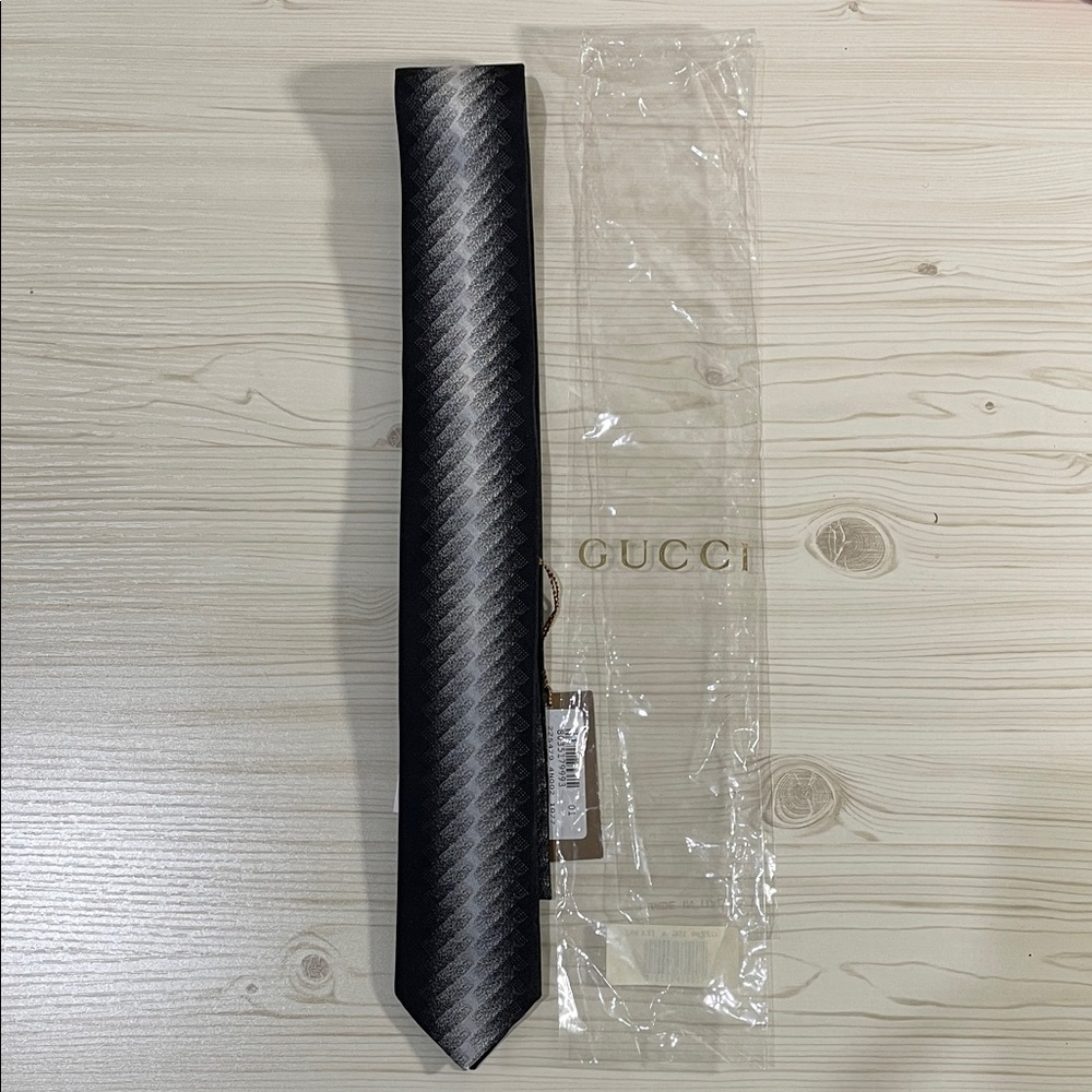 Gucci Charcoal and Silver Patterned Tie - Authentic